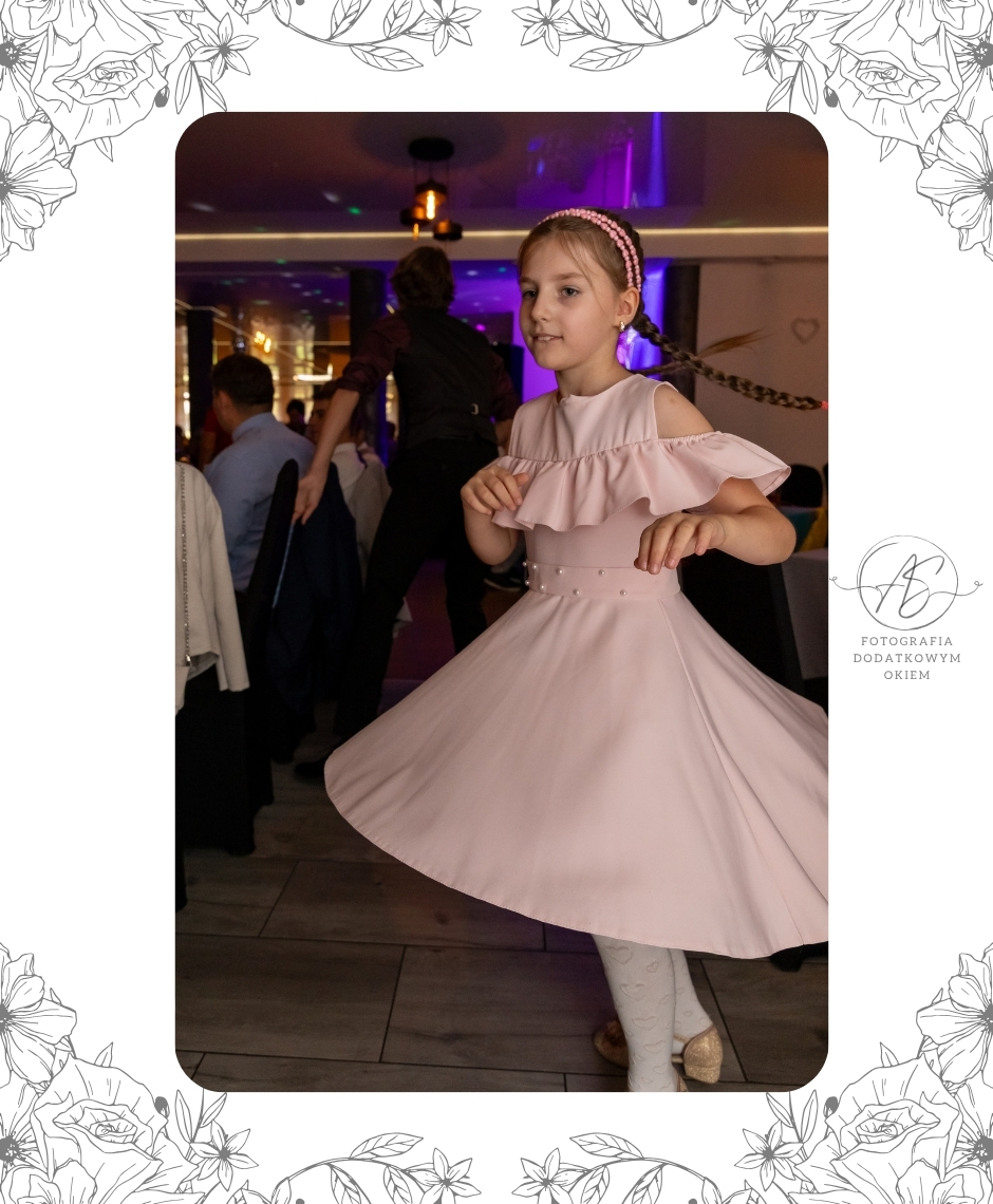 Fotografia Dodatkowym Okiem portfolio reportaż okolicznościowy osiemnastka młody dorosły Miłosz rodzina dzieci świętowanie impreza urodziny