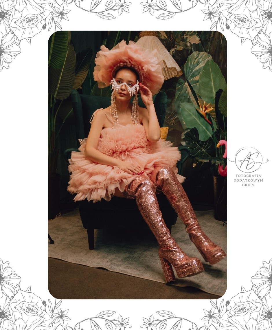 Fotografia Dodatkowym Okiem portfolio sesja kobieca expozycja kraków 2026 festiwal foto ola dobek pink