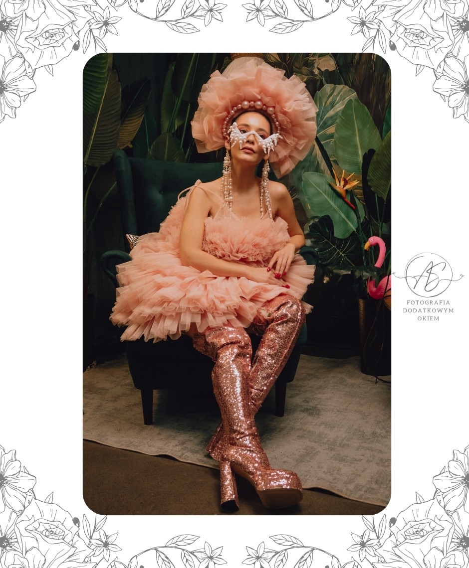 Fotografia Dodatkowym Okiem portfolio sesja kobieca expozycja kraków 2026 festiwal foto ola dobek pink