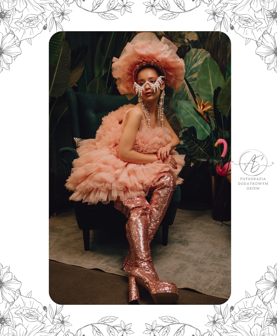 Fotografia Dodatkowym Okiem portfolio sesja kobieca expozycja kraków 2026 festiwal foto ola dobek pink