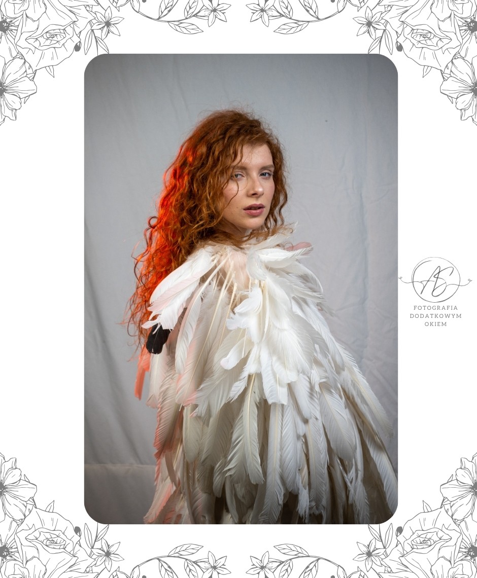 Fotografia Dodatkowym Okiem portfolio sesja kobieca expozycja kraków 2026 festiwal foto olivia sadej white