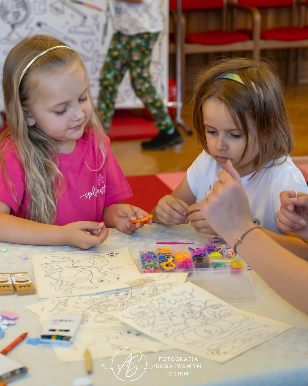 Strefa dla dzieci z animatorami Kreo Przestrzeń dla Edukacji podczas festiwalu Splotfest 2026 - ujęcie 16