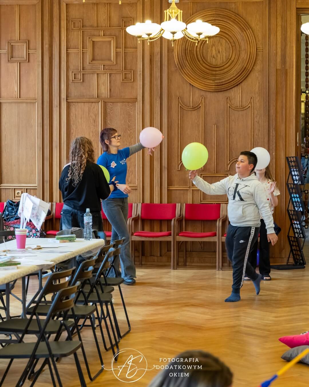Strefa dla dzieci z animatorami Kreo Przestrzeń dla Edukacji podczas festiwalu Splotfest 2026 - ujęcie 24