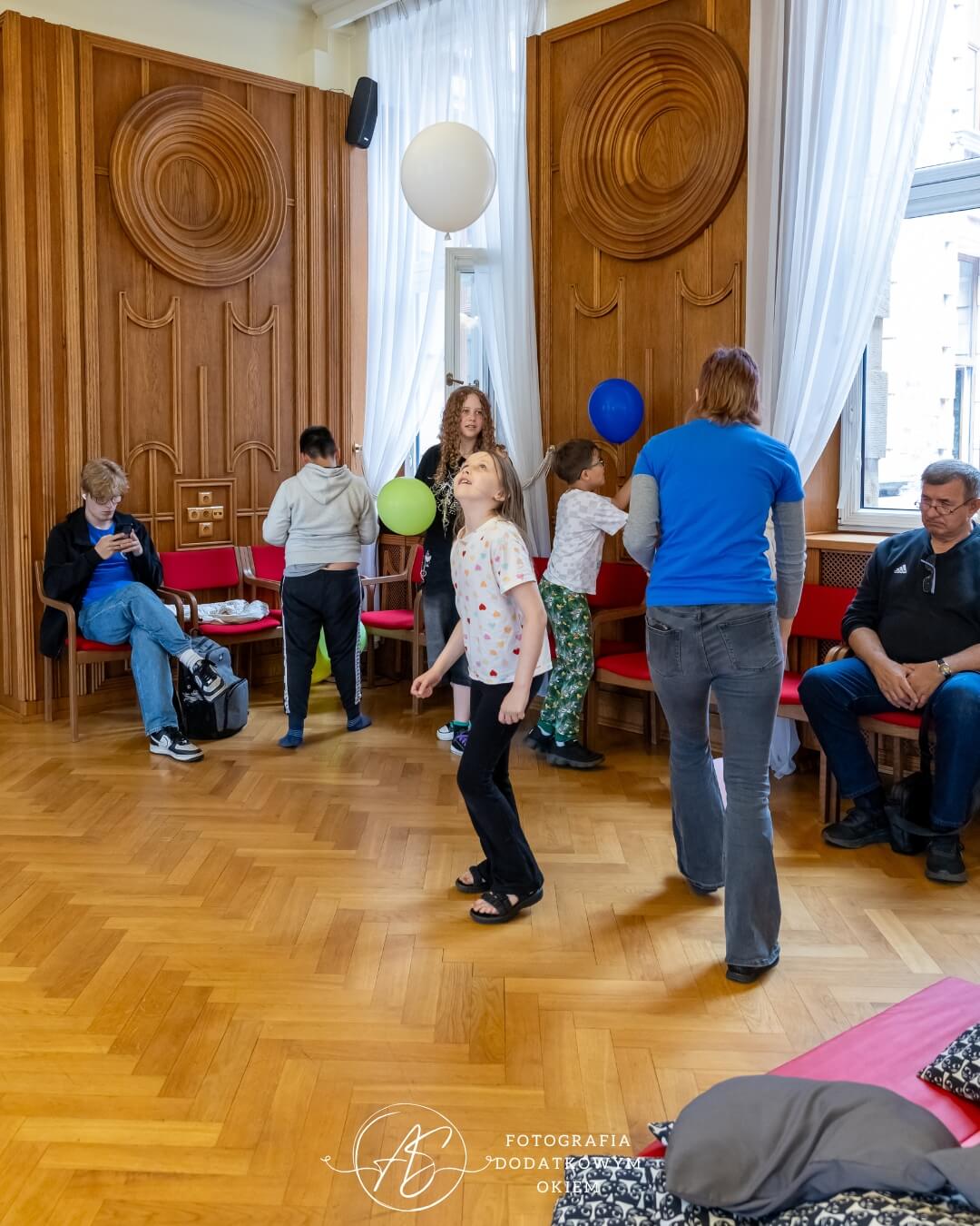 Strefa dla dzieci z animatorami Kreo Przestrzeń dla Edukacji podczas festiwalu Splotfest 2026 - ujęcie 28