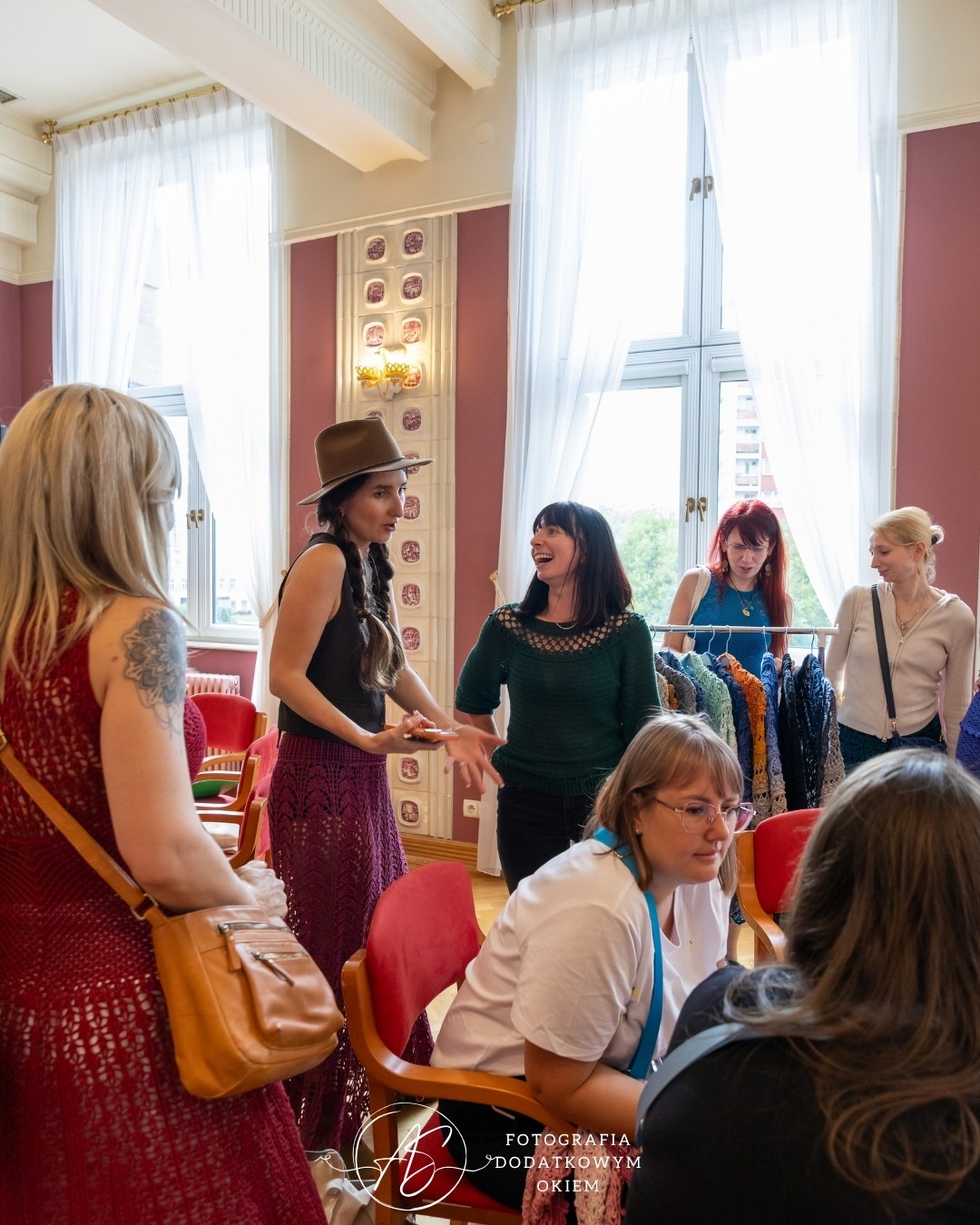 Strefa Twórców w sali Agora w Pałacu Kultury Zagłębia podczas festiwalu Splotfest 2026 - ujęcie 55